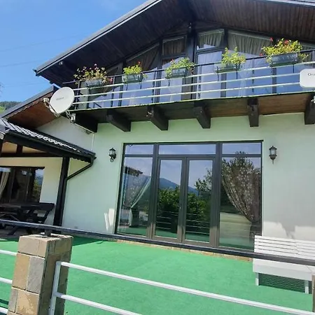 Casa Yla Villa Piatra Neamţ