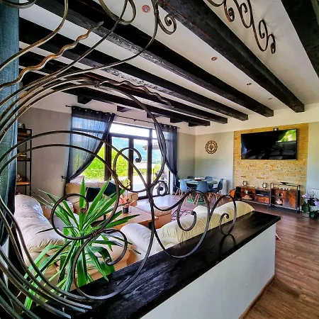 Villa Casa Yla *